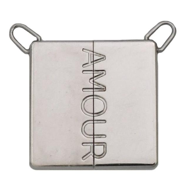 エルメス ネックレストップ 2点セット ec-21316 シルバー AMOUR 美品 メタル 中古 HERMES アクセサリー ペンダントトップ 定番 人気 女性 レディース 箱付き シンプル お洒落 小物 ロゴ ブランドジュエリー エレガント ジュエリー 上品 ブランド 本物 鑑定済みの通販は