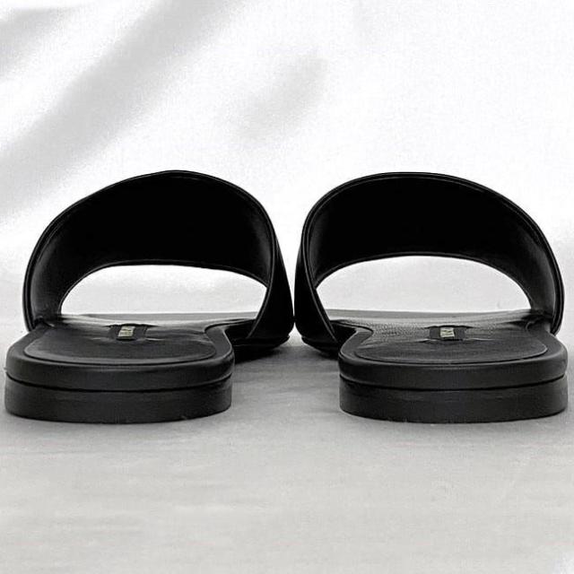 ヴェルサーチ サンダル ec-21848 ブラック メデューサ DST619C DVT2P 未使用 美品 23.5cm レザー Sランク VERSACE アパレル 黒 ロゴ フラット ミュール レディース メンズ スクエア 靴 ぺたんこ シンプル シューズ 箱付き ブランド 本物 鑑定済み