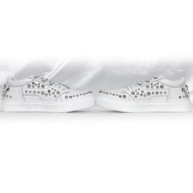 ジミーチュウ スニーカー ec-21976 ホワイト ROMAN 036520 未使用 美品 25.0cm レザー スタッズ Sランク JIMMY CHOO アパレル メンズ シューズ 靴 ローカット ベルトモチーフ 白 箱付 ロゴ ワンカラー 男性 定番 人気 ブランド 本物 鑑定済み