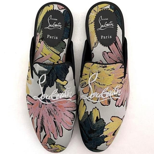 クリスチャン ルブタン フラット シューズ ec-22255 ピンク ホワイト グリーン イエロー ブラック マルチカラー 未使用 美品 26.5cm 刺繍 キャンバス レザー Sランク Christian Louboutin アパレル 花 刺繍 スリッパ ロー サボ メンズ ブランド 本物 鑑定済み