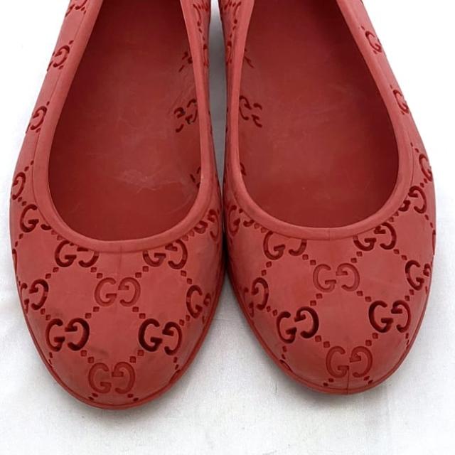 グッチ シューズ ec-22486 レッド ORANGE シマ 190792 美品 23.0cm ラバー 中古 18700 6504 GUCCI ローシューズ GG 靴 軽い レディース ロゴ パンチング 定番 人気 お洒落 女性 赤色 歩きやすい カジュアル 通勤 通学 小物 高級感 上品 ブランド 本物 鑑定済み