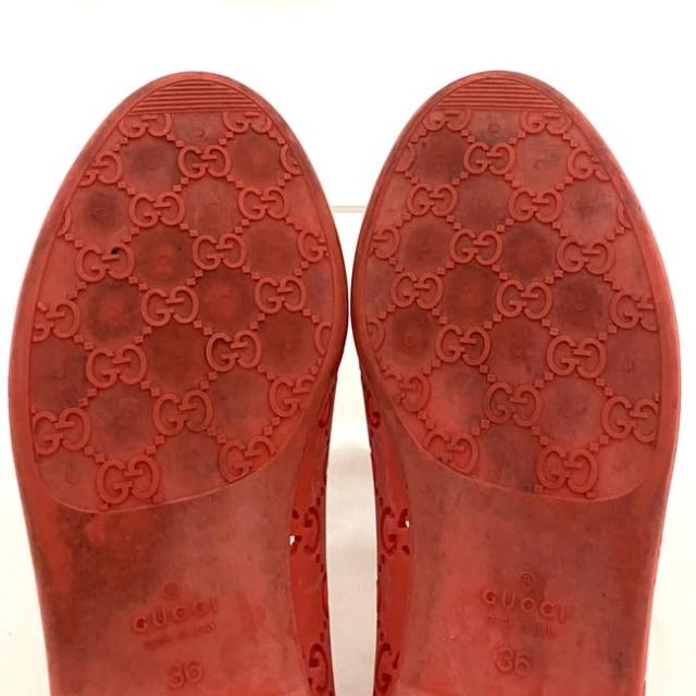 グッチ シューズ ec-22486 レッド ORANGE シマ 190792 美品 23.0cm ラバー 中古 18700 6504 GUCCI ローシューズ GG 靴 軽い レディース ロゴ パンチング 定番 人気 お洒落 女性 赤色 歩きやすい カジュアル 通勤 通学 小物 高級感 上品 ブランド 本物 鑑定済み