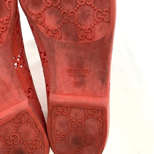 グッチ シューズ ec-22486 レッド ORANGE シマ 190792 美品 23.0cm ラバー 中古 18700 6504 GUCCI ローシューズ GG 靴 軽い レディース ロゴ パンチング 定番 人気 お洒落 女性 赤色 歩きやすい カジュアル 通勤 通学 小物 高級感 上品 ブランド 本物 鑑定済み