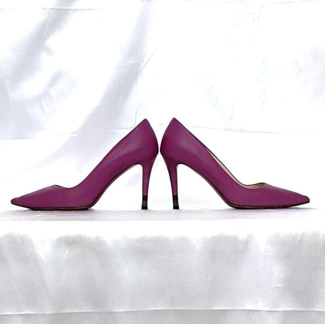 フェンディ パンプス ec-22505 ピンク 美品 23.5cm レザー 中古 FENDI シンプル ショッキングピンク レディース シューズ ピンヒール 定番 人気 お洒落 エレガント 革 通勤 通学 無地 鮮やか ヒール 8cm 靴 小物 ブランドシューズ 上品 ブランド 本物 鑑定済み