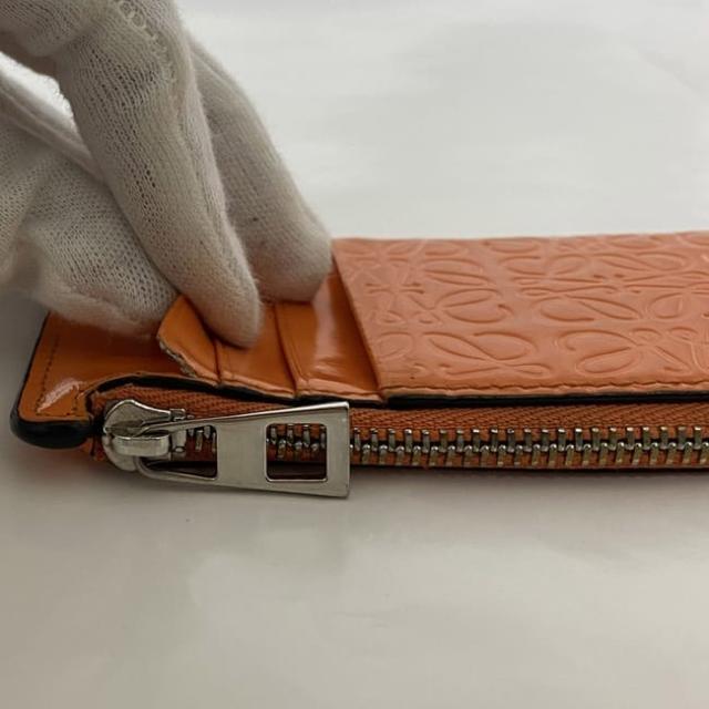 ロエベ ケース ec-22712 オレンジ アナグラム  109.10GZ40 小銭入れ Ｌ字 ファスナー パテント レザー 中古 101926 LOEWE ロゴ ファスナー 財布 定番 人気 女性 レディース 小物 小さい ミニ 革 鮮やか お洒落  小銭 上品 ブランド 本物 鑑定済み