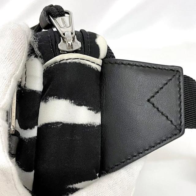 バーバリー ボディバッグ ec-22942 ホワイト ブラック 8028956 美品