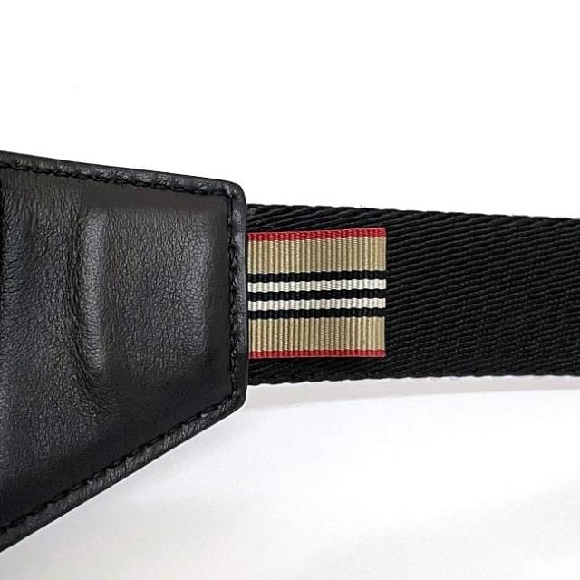 バーバリー ボディバッグ ec-22942 ホワイト ブラック 8028956 美品