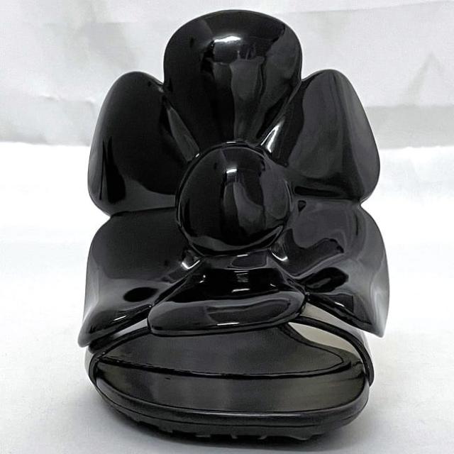 ロエベ ミュール ペタル フラワーサンダル ec-23190 ブラック クリア 美品 22.0cm エナメル レザー 中古 LOEWE アパレル 花 モチーフ クリアサンダル ヒール ピンヒール シューズ 黒 レディース ヒールサンダル 履物 箱付き ブランド 本物 鑑定済み