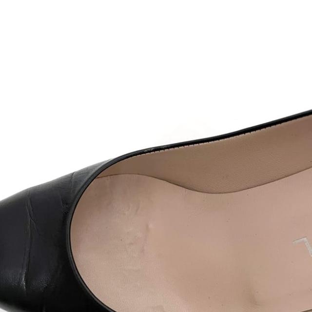 シャネル パンプス ec-23191 ブラック ココマーク 美品 24.0cm レザー 中古 CHANEL シューズ 靴 ワンポイント ロゴ アパレル ヴィンテージ シンプル 定番 人気 箱付き 箱 黒色 黒 革 お洒落 レディース シューズ 通勤 ビジネス 高級感 ブランド 本物 鑑定済み