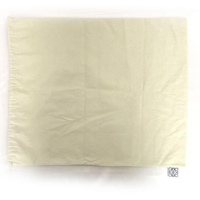 ロエベ トートバッグ クッショントート f-21580 ナチュラルホワイト ブラック アナグラム 330.02AB90 美品 キャンバス レザー 中古 702028 LOEWE ロゴ 肩掛け 自立 軽い 書類 キャンバストート 白 人気 定番 通勤 通学 女性 お洒落 黒 ブランド 本物 鑑定済み