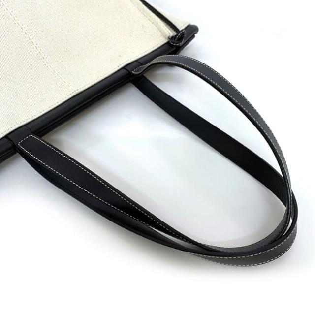 ロエベ トートバッグ クッショントート f-21580 ナチュラルホワイト ブラック アナグラム 330.02AB90 美品 キャンバス レザー 中古 702028 LOEWE ロゴ 肩掛け 自立 軽い 書類 キャンバストート 白 人気 定番 通勤 通学 女性 お洒落 黒 ブランド 本物 鑑定済み