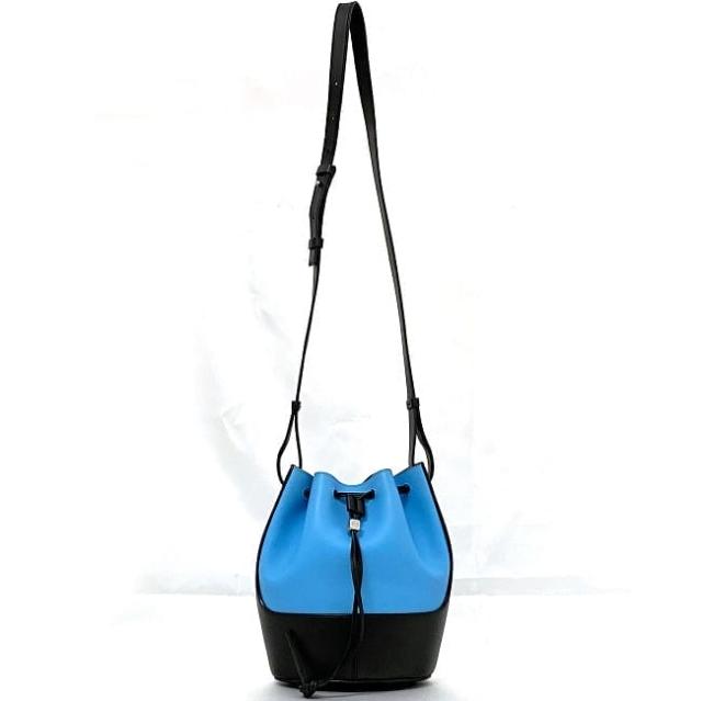 ロエベ ショルダーバッグ f-22495 ライトブルー ブラック バルーン 326.76AC31 巾着 美品 レザー 中古 522003 LOEWE 肩掛け 青 黒 クロスボディ アナグラム バイカラー 巾着バッグ レディース メンズ バイカラー 巾着ショルダー ダイス ブランド 本物 鑑定済み