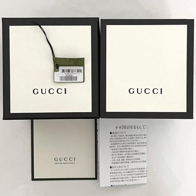 グッチ 腕時計 Ｇタイムレス f-23041 ブラック 126.2 YA126274 美品 時計 SS 中古 クオーツ 1883**** GUCCI メンズ 日付 クロノ クロノグラフ 電池式 QZ 黒文字盤 アナログ 男性 スモールセコンド 箱付き デイト 動作確認済み ブランド 本物 鑑定済み