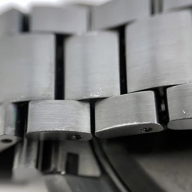 グッチ 腕時計 Ｇタイムレス f-23041 ブラック 126.2 YA126274 美品 時計 SS 中古 クオーツ 1883**** GUCCI メンズ 日付 クロノ クロノグラフ 電池式 QZ 黒文字盤 アナログ 男性 スモールセコンド 箱付き デイト 動作確認済み ブランド 本物 鑑定済み