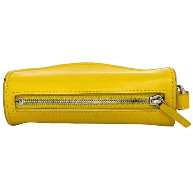 フェンディ チャーム ポーチ ec-23722 イエロー 7AR706 美品 レザー ファー 中古 A5AN 189-0305 FENDI 小物入れ 黄色 小銭入れ ファスナー FF ロゴ 小銭入れ ロゴファー メンズ レディース 定番 人気 カラビナ シルバー金具 ブランド 本物 鑑定済み フェンディ チャーム ポーチ ec-23722 イエロー 7AR706 美品 レザー