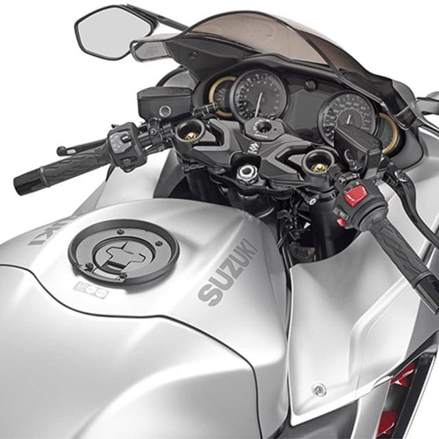 GIVI BF67 貯蔵タンク鍵を掛ける 貯蔵タンク 輪っか