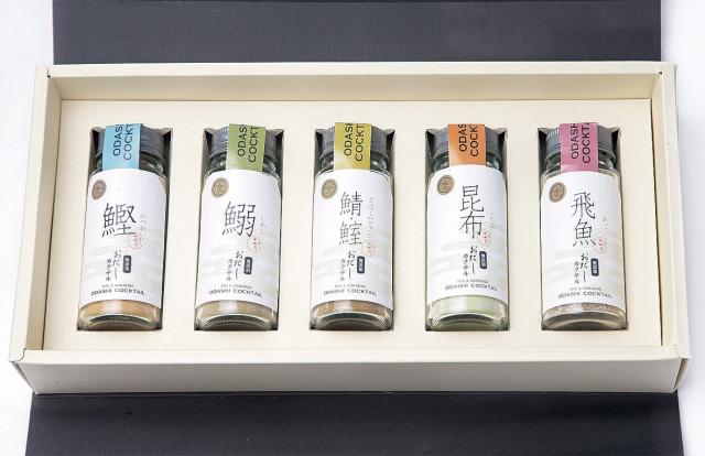 おだしカクテル 5本セット ギフト だし 無添加 削り粉 鰹 昆布 鰯 飛魚 鯵 ムロアジ おしゃれ mika-odashi-5setの通販は 5,583円