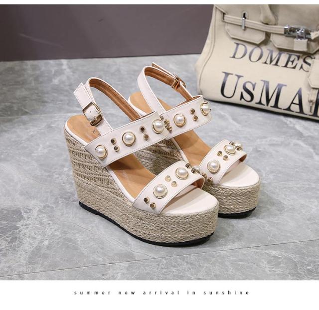 レディースサンダル ウェッジソール 夏新作 サンダル 厚底サンダル 14.5cm 11cmヒール 小さいサイズ21.0  厚底 美脚  軽い 歩きやすい カジュアル 大人 おしゃれ コンフォートサンダル シンプル サマー 夏 カジュアル ベージュ