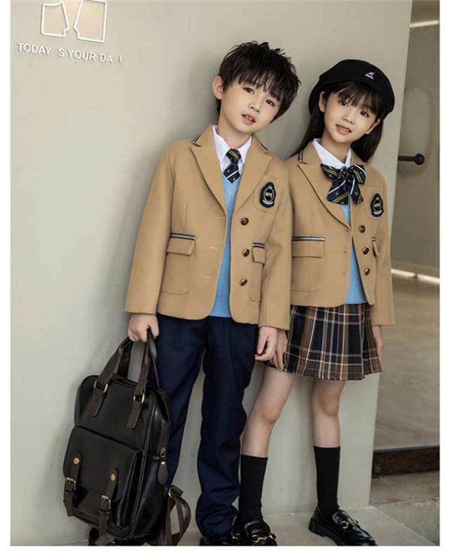 【送料無料】卒業式 スーツ 女の子 男の子 子供スーツ 制服 セットアップ アンズ色 大きいサイズ 女の子スーツ 男の子スーツ フォーマルスーツ 七五三 小学生 卒業式スーツ ジュニアスーツ フォーマル 結婚式 お受験 発表会 卒園式 小学校_2