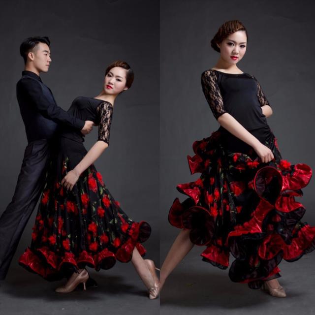 【送料無料】上下セット 大きく広がる 社交ダンス ラテンドレス ラテン ダンス 衣装 ドレス ステージ衣装 モダンダンス ダンスウエア 練習着 スカート 舞台