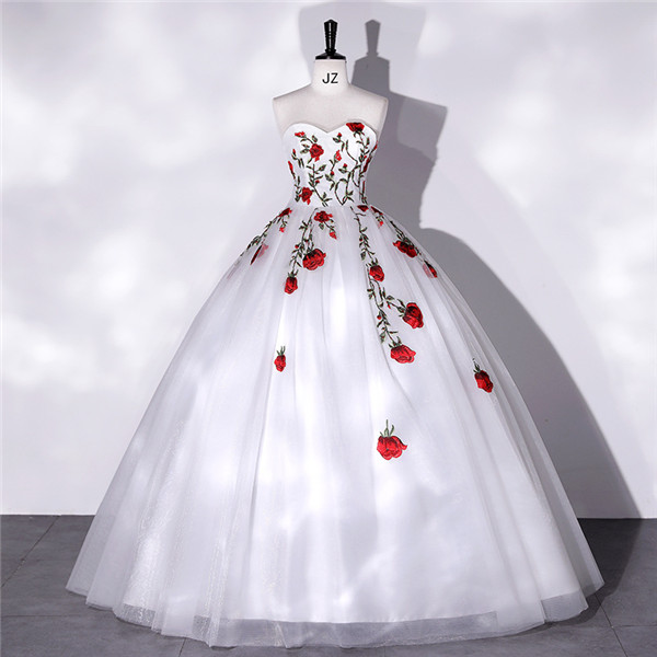 花嫁 ウェディングドレス プリンセスライン 白ドレスワンピース シンプル 結婚式 披露宴 前撮り 後撮り 撮影用 フォトウェディング ロングドレス 演奏会ドレス ピアノ発表会 韓国 イブニングドレス