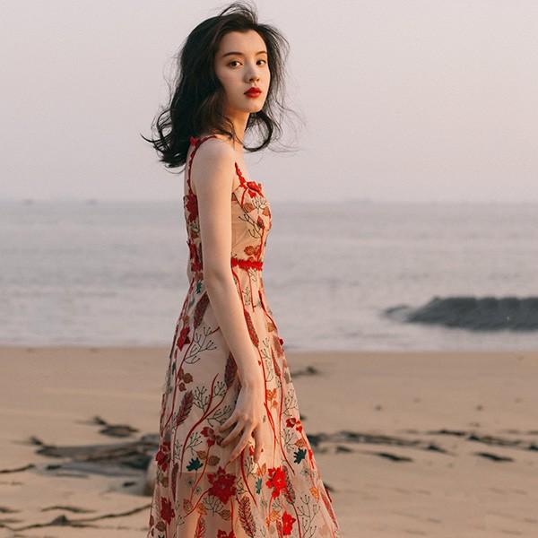 【送料無料】夏ワンピ 花柄 キャミソール ミモレ丈 夏 春 レディース 夏ワンピース 大人可愛い ワンピース きれいめ リゾート 旅行 沖縄 ボヘミアン