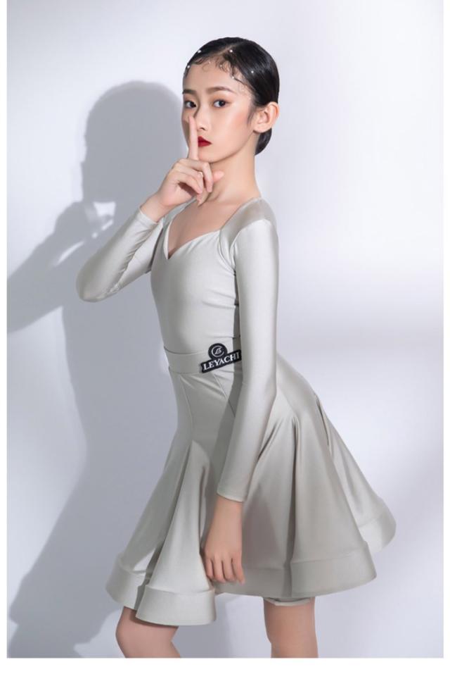 ラテン ダンス 衣装 キッズ用 セットアップ レオタード スカート 社交