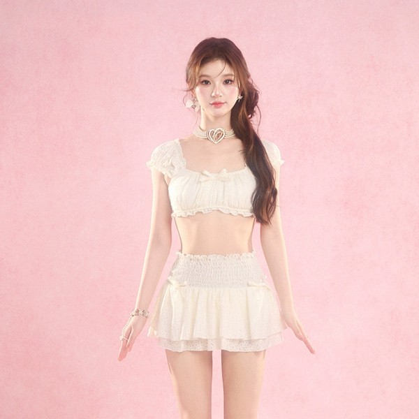 ビキニ水着 オフショルダー レース レディース 3点セット リボン フリル 2WAY 半袖 水着 ワイヤーなし パッド付 着痩せ セクシー 写真映え 撮影用 海 夏 サマー プール リゾート かわいい 旅行 温泉 大人 女性用 ジュニア 学生 女の子 オフホワイト M L XL ビキニ水着 オフショルダー レース レディース 3点セット リボン