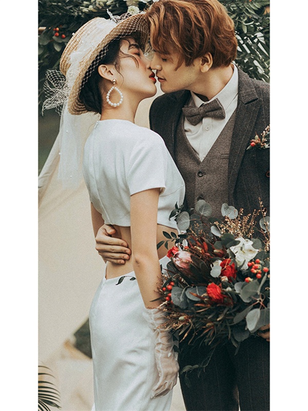 【送料無料】ウエディングドレス ワンピース 白 結婚式 二次会 披露宴 前撮り 後撮り スレンダー バックリボン ロング ビーチフォト 二次会ドレス 花嫁ドレス 花嫁 ホワイト春 夏 秋 フォトウェディング_4