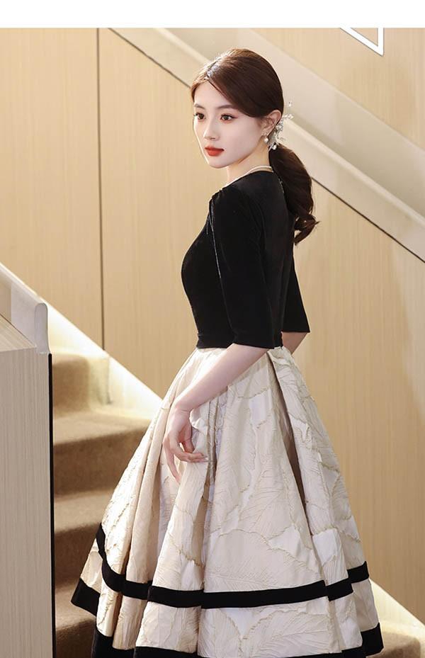 ドレス ミモレ丈 ひざ丈ドレス 黒 ブラック 演奏会 ピアノ 発表会 5分袖付き 袖あり スエード Aライン ダイヤモンドネック ファスナー フェミニン エレガント大きいサイズ 5L 大人 母親 結婚式 体型カバー 謝恩会 卒業式 花嫁 誕生日会 ステージ 20代 30代 40代 da217x1x1l9_5
