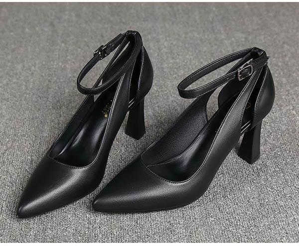 パンプス ストラップ付き チャンキヒール セパレートパンプス ポイン