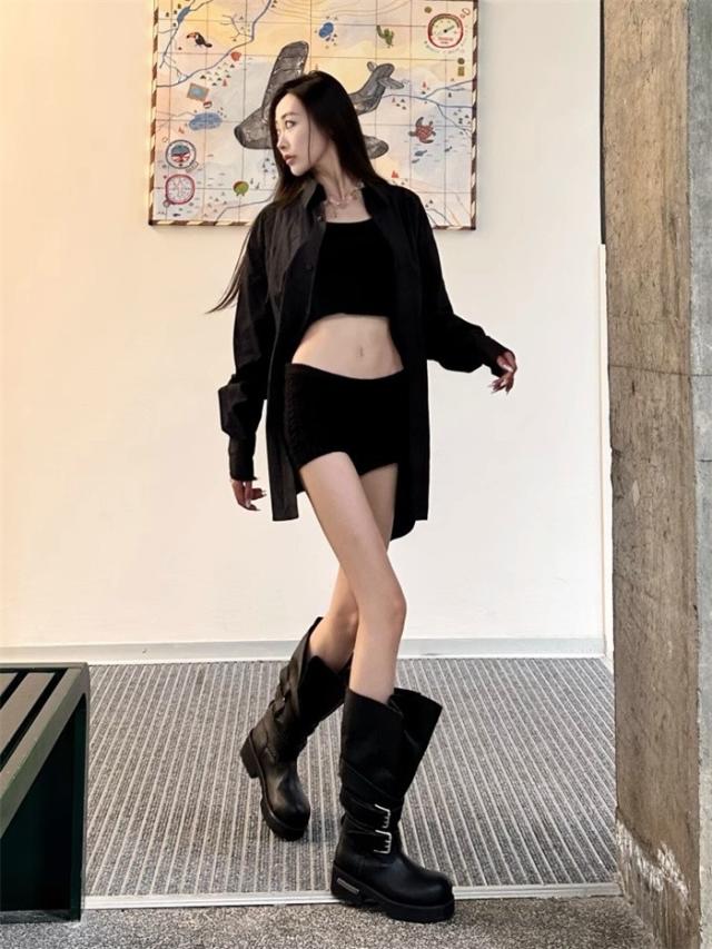 厚底 ブーツ レディース ロングブーツ ミドル丈 ベルト バックル エンジニアブーツ 黒 ブラック パンク ロック ゴシック 原宿系 厚底靴 美脚 脚長 盛れる 安定感 歩きやすい ストリート モード コスプレ ライブ フェス ダンス 衣装 靴 22.5cm 23cm 24cm 25cm_7