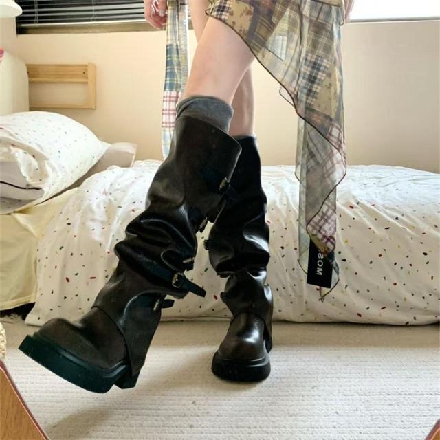 厚底 ブーツ レディース ロングブーツ くしゅくしゅ ミドル丈 ベルト バックル 黒 ブラック ブラウン パンク ロック ゴシック 原宿系 厚底靴 美脚 脚長 盛れる 安定感 歩きやすい カジュアル ストリート モード コスプレ ライブ フェス ダンス 衣装 靴 22.0-25cm