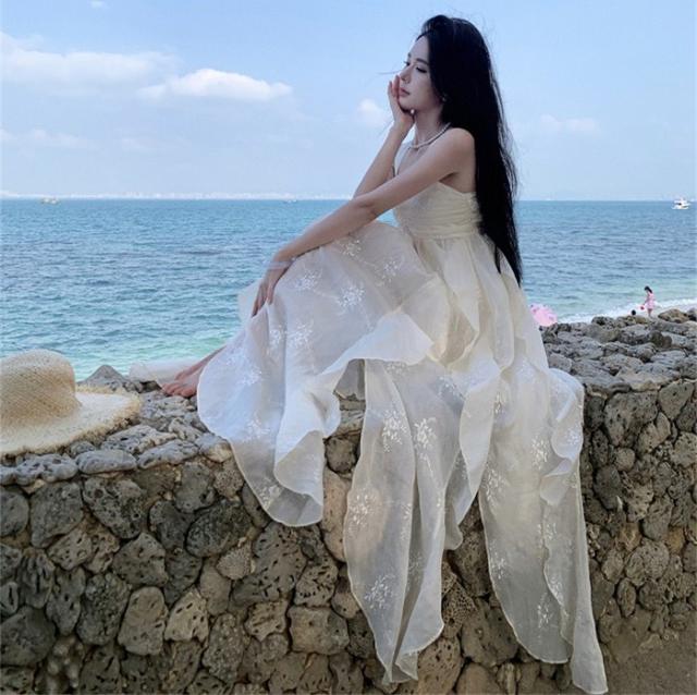 リゾートワンピース キャミソール 沖縄 大人 白 可愛い 夏 ロングワンピース ハワイ リゾートワンピ 白ワンピース ハワイアン 沖縄 体型カバー 結婚式 七五三 成人式 卒業式 入学式 Aライン 春夏おうち マキシ丈 無地 おしゃれ 韓国 光沢_4