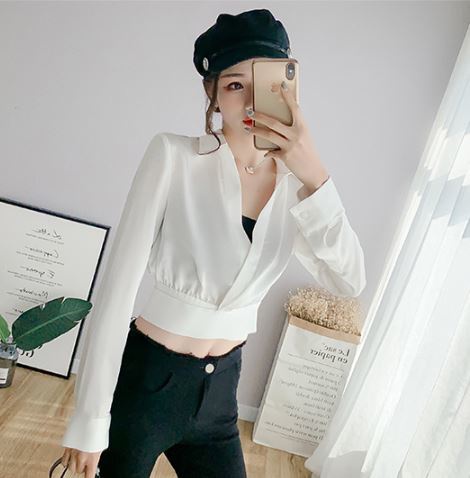 レディース トップス 春 ブラウス おすすめ 今季トレンド 長袖 シャツ へそ出し ショート丈 ウエストマーク Vネック シンプル きれいめの通販はau Pay マーケット ｈａｒｕ ｆｏｏ