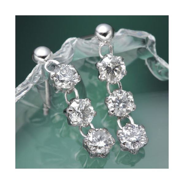 0.6ctダイヤスリーストーンピアス【メーカー直送】代引き・銀行振込前払い不可・同梱不可の通販は 79,914円