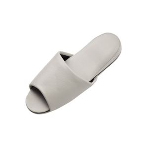 （まとめ）抗菌ビニールレザー調スリッパ（前開き） ホワイトグレー 30足 |b04の通販はその他インテリア小物・置物