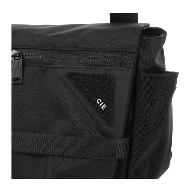 レビュー投稿で+5％還元】シー ショルダーバッグ 斜め掛け 肩掛け 6L