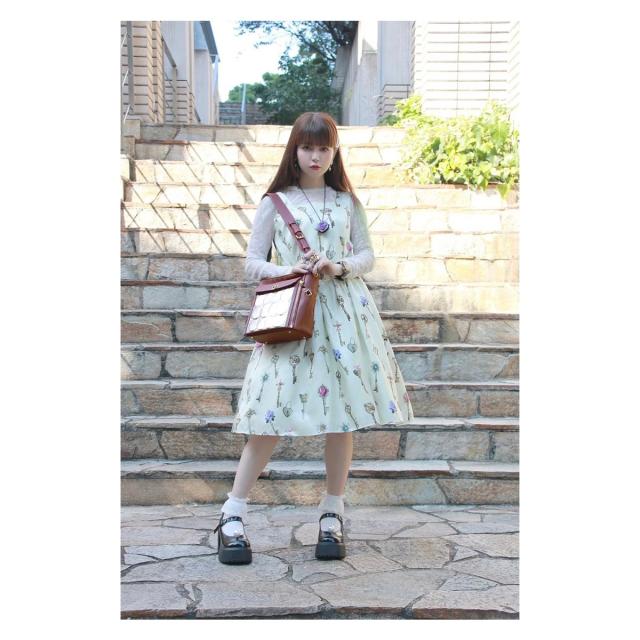 【レビュー投稿で+5％還元】リアレア オシトデート 春奈るな×リアレアコラボ OSHITODATE REA RARE スクエア2wayショルダー痛バッグ 痛バッグ 痛バ 収納面回転式 ショルダーバッグ 2way 推し活 推し活バッグ オタ活 推し事 メンズ レディース GF21201