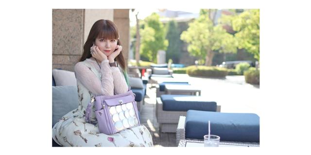 【レビュー投稿で+5％還元】リアレア オシトデート 春奈るな×リアレアコラボ OSHITODATE REA RARE スクエア2wayショルダー痛バッグ 痛バッグ 痛バ 収納面回転式 ショルダーバッグ 2way 推し活 推し活バッグ オタ活 推し事 メンズ レディース GF21201