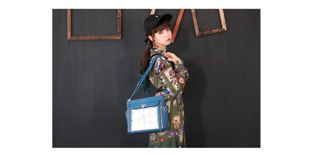【レビュー投稿で+5％還元】リアレア オシトデート 春奈るな×リアレアコラボ OSHITODATE REA RARE スクエア2wayショルダー痛バッグ 痛バッグ 痛バ 収納面回転式 ショルダーバッグ 2way 推し活 推し活バッグ オタ活 推し事 メンズ レディース GF21201