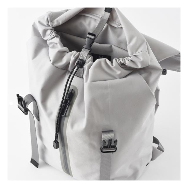 レビュー投稿で+5％還元】ミレスト リュック 15インチ リキッド