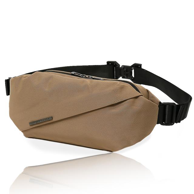 NIID URBANATURE ボディバッグ　チェストバッグ Amazon.co.jp: [NIID] [ニード] ボディバッグ R0 URBANATURE