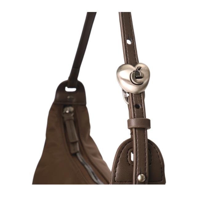 【レビュー投稿で+5％還元】アーカイブエプク ハンドバッグ レディース ovbax25102 Archivepke | 韓国 Luv moon bag 三日月型 ブランド 肩掛け_4