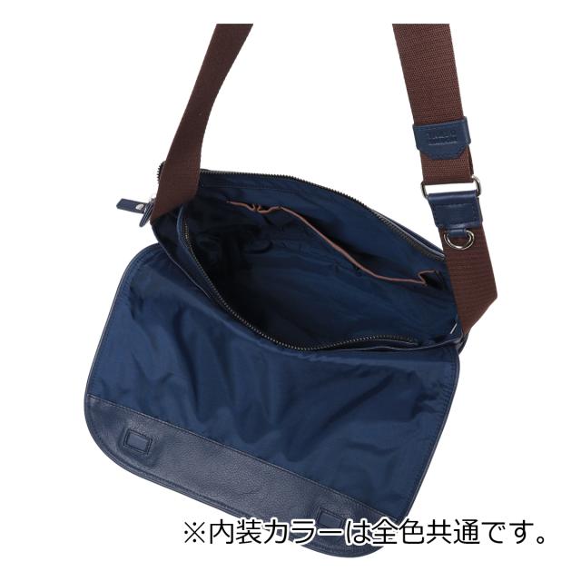 【レビュー投稿で+5％還元】タケオキクチ ショルダーバッグ フラップ式 横型 お出掛け 大きめ 709112 フィル TAKEO KIKUCHI カジュアル 軽量 山羊革 レザー 本革_5