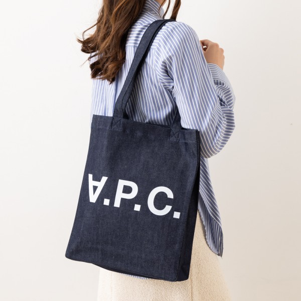 [A.P.C.] カジュアル エコバッグ COCSX M61683 IAI A.P.C.] カジュアル エコバッグ COCSX M61683 IAI (A.P.C./エコ