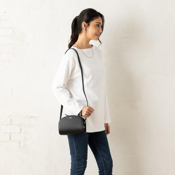 アーペーセー A.P.C. バッグ ショルダーバッグ ブラック レディース  