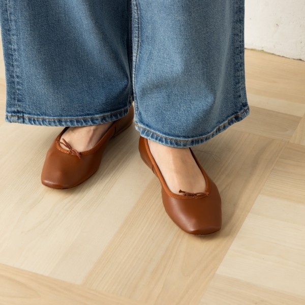 アーペーセー パンプス レディース APC F53250 PXBTF CADの通販はその他パンプス