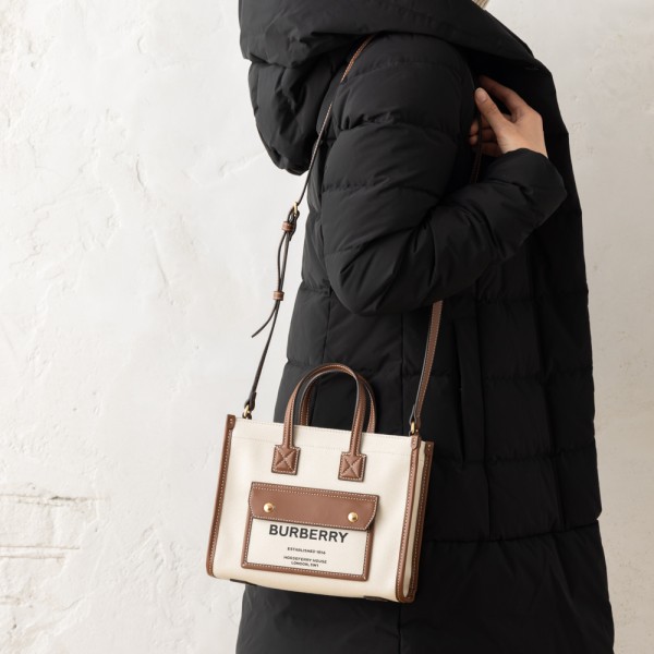 バーバリー トートバッグ ショルダーバッグ ベージュ ブラウン レディース BURBERRY 8044143 A1395