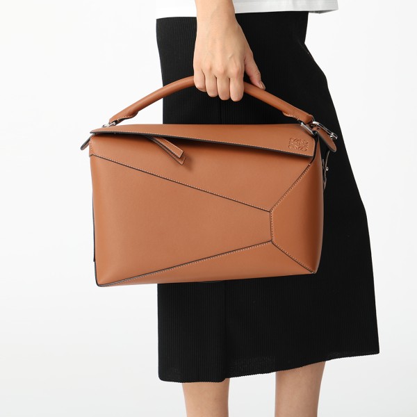 ロエベ ハンドバッグ ショルダーバッグ パズル バムバッグ ラージ ブラウン メンズ LOEWE B510P00X04 2530